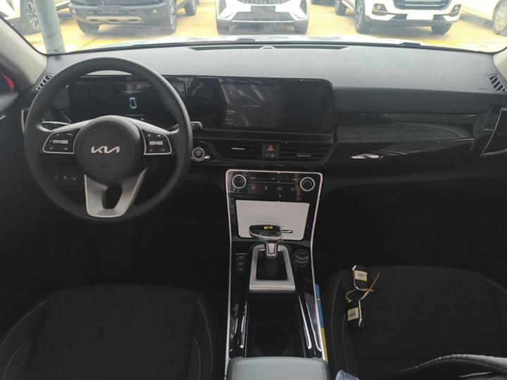 Seltos 2026 1.5L IVT Comfort photo 5