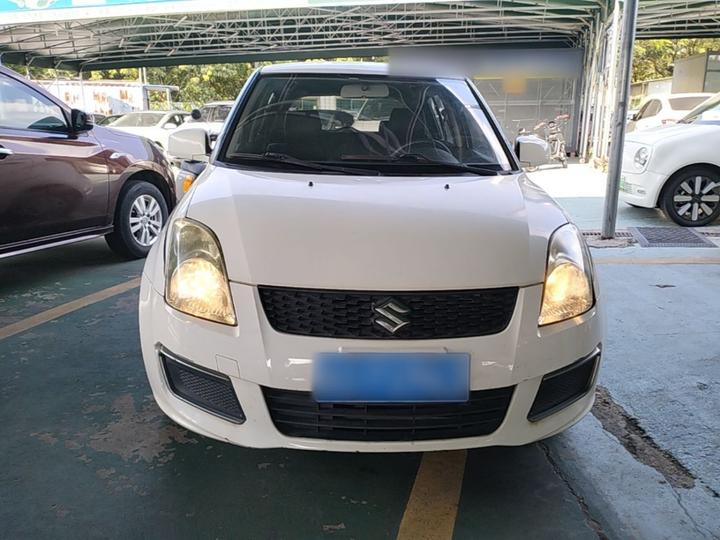 Swift 2014 1.3L MT Standard photo 2