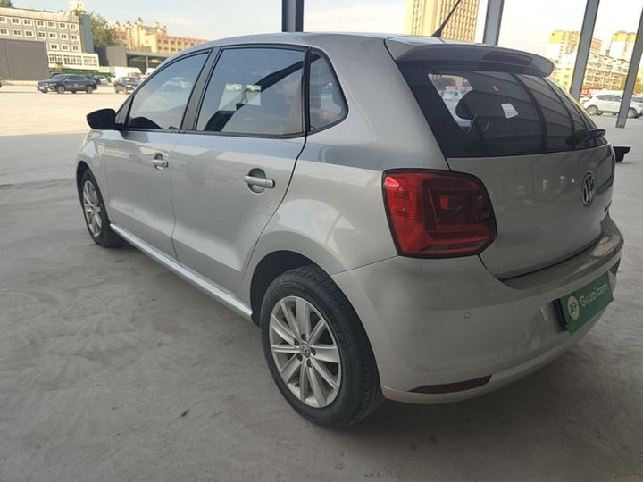 Polo 2014 1.6L MT Comfort photo 4