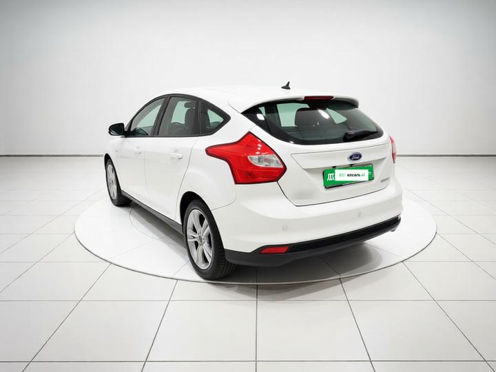 Focus 2012 Hatchback 1.6L AT photo 4