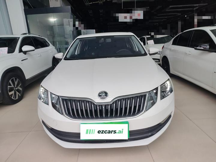 Octavia 2021 1.5L AT Comfort photo 2