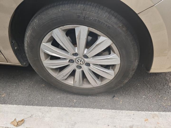 Bora 2018 1.5L AT Comfort photo 8