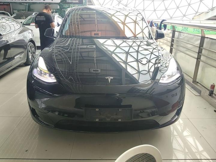 Model Y 2022 RWD photo 2