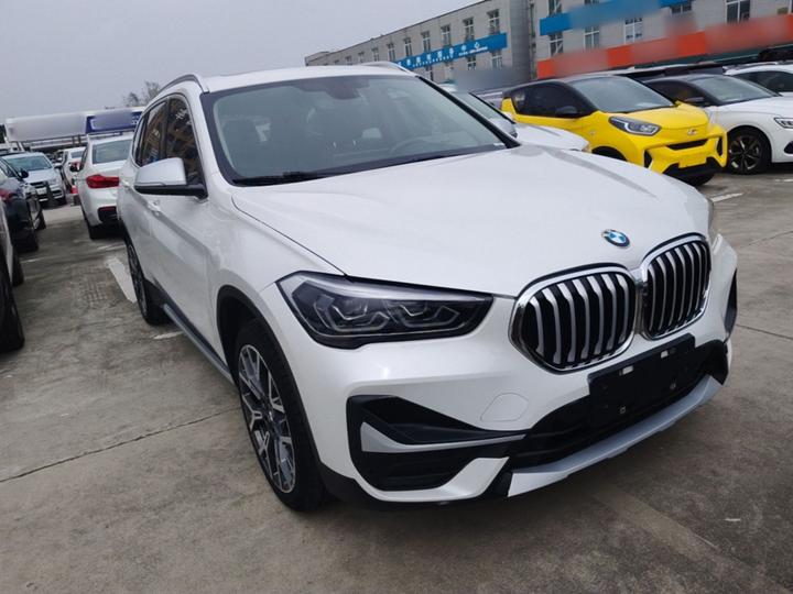 X1 2022 Facelift xDrive25Li Exclusive photo 3