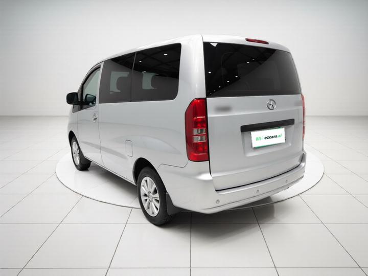 Refine M3 2016 1.6L Luxury photo 4