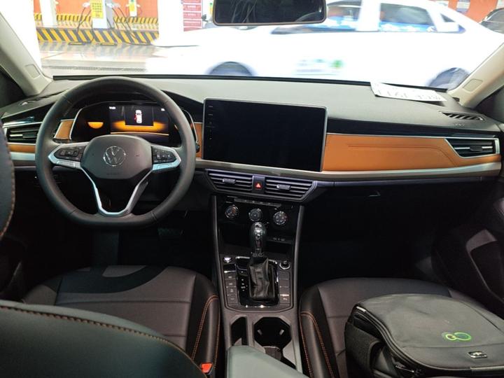 Bora 2023 280TSI DSG photo 5