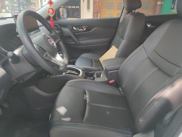 X-Trail 2025 2.0L RWD photo 7