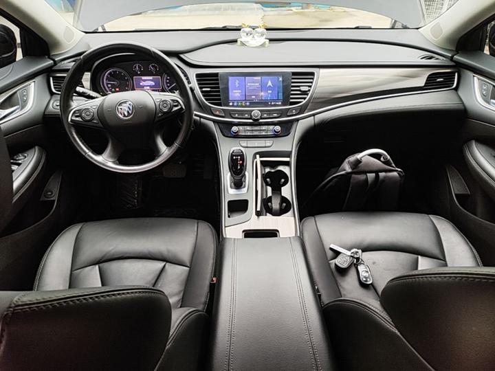 LaCrosse 2022 652T Luxury photo 5