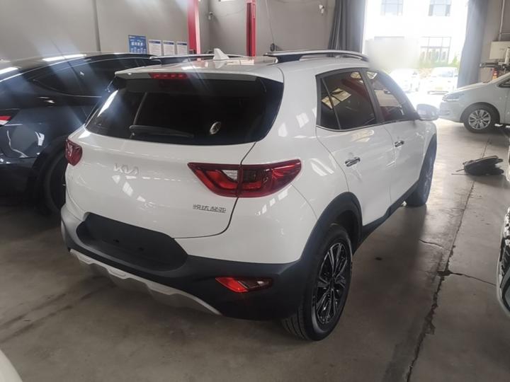 Stonic 2021 1.4L CVT photo 4