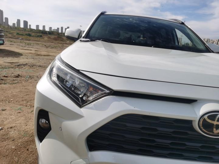 RAV4 2020 2.0L CVT RWD photo 7