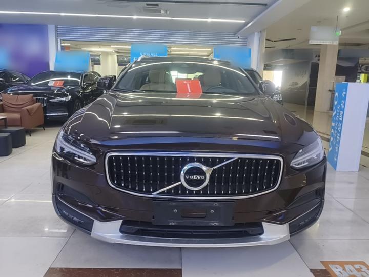V90 2017 Cross Country T5 AWD photo 2