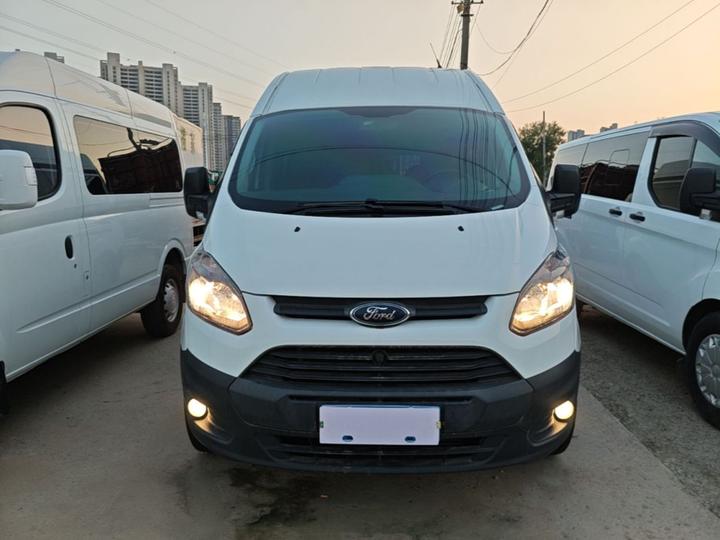 Transit 2019 2.0T Diesel Medium Wheelbase 6-Seater China VI photo 2