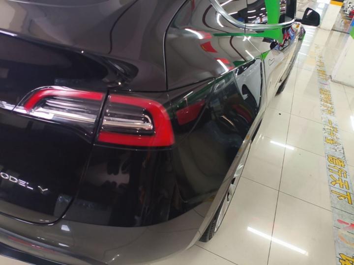 Model Y 2022 Facelift RWD photo 7
