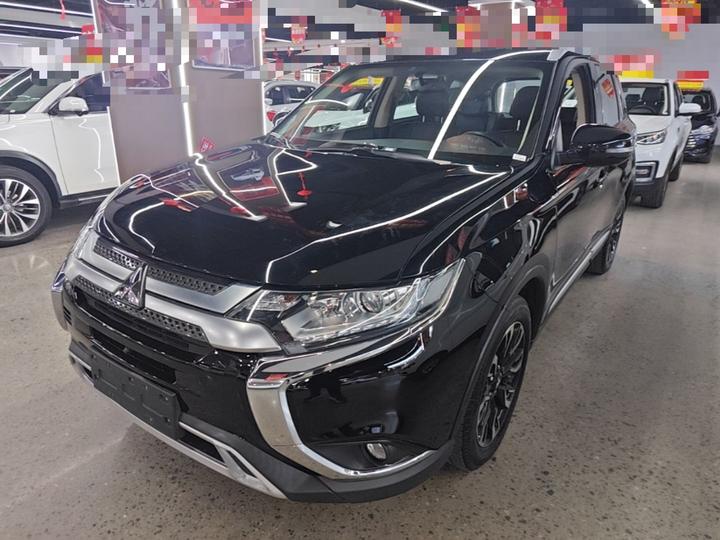 Outlander 2020 2.0L RWD Enjoy 7-Seater