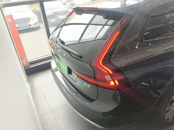 V90 2024 Cross Country B5 AWD photo 3