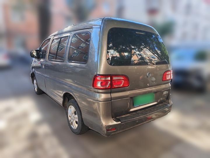 Lingzhi 2018 M3 1.5L 5-Seater photo 4