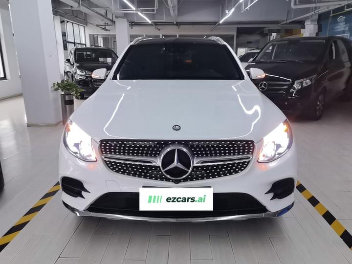 GLC 2017 GLC 300 4MATIC Dynamic photo 2