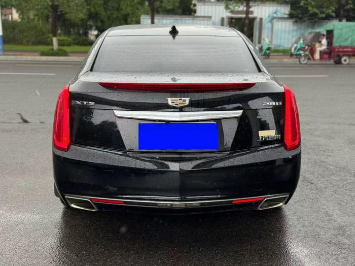 XTS 2017 28T Tech photo 5