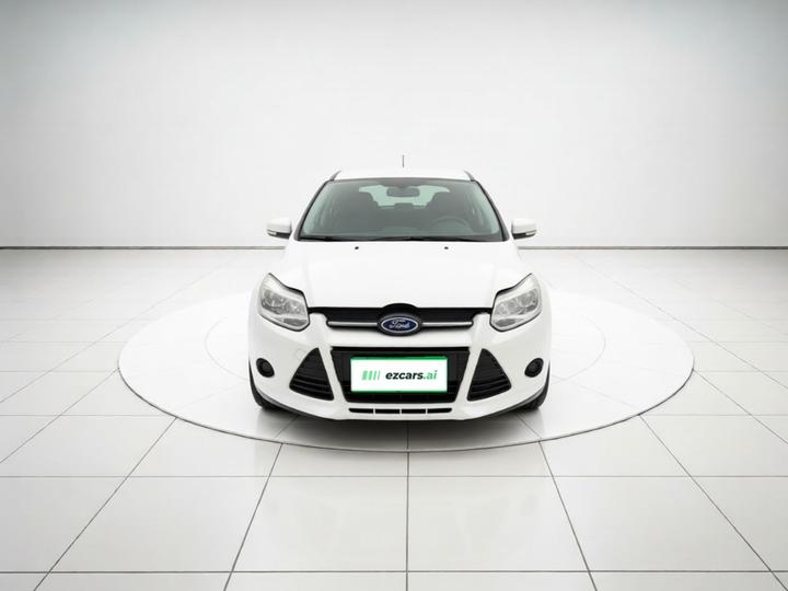 Focus 2012 Hatchback 1.6L MT Comfort photo 2