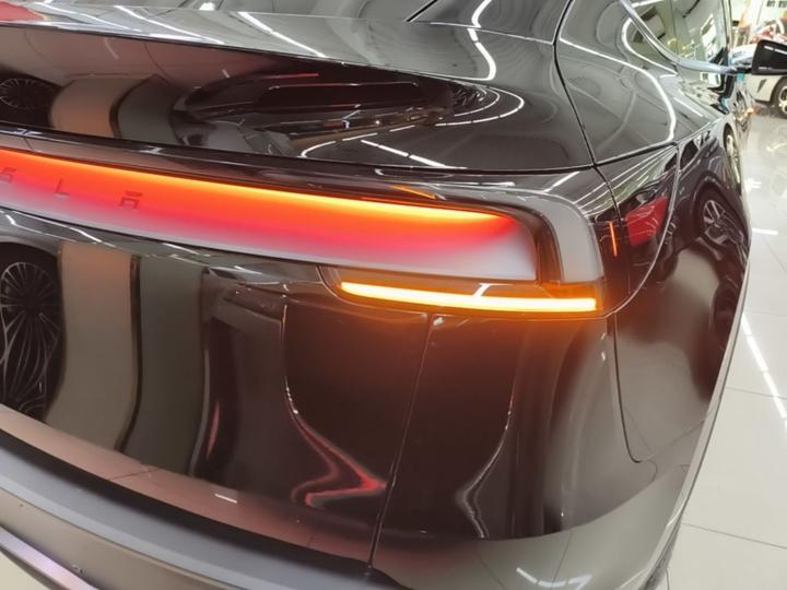 Model Y 2026 RWD photo 7