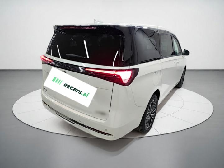 GL8 EV 2025 Exclusive photo 4