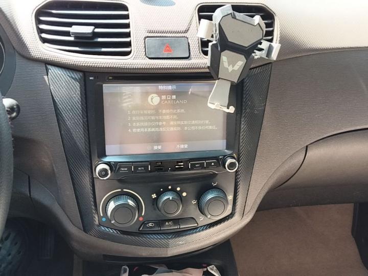 Wuling Hongguang 2014 1.2L Standard IV photo 4
