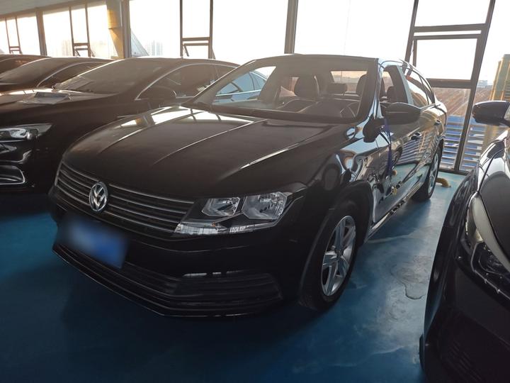 Lavida 2017 1.6L AT photo 2