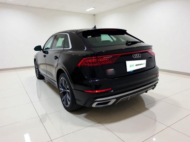 Q8 2021 55 TFSI Luxury Dynamic photo 4