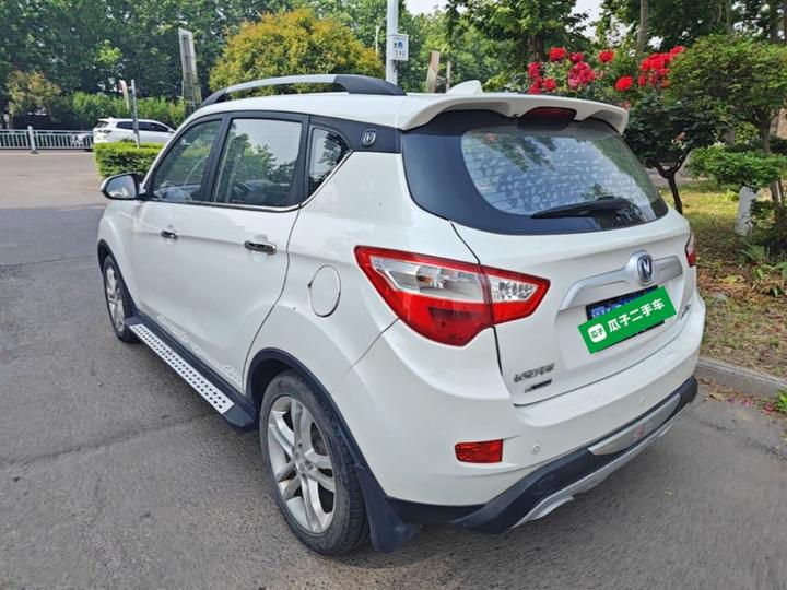 CS35 2015 1.6L AT Luxury IV photo 4