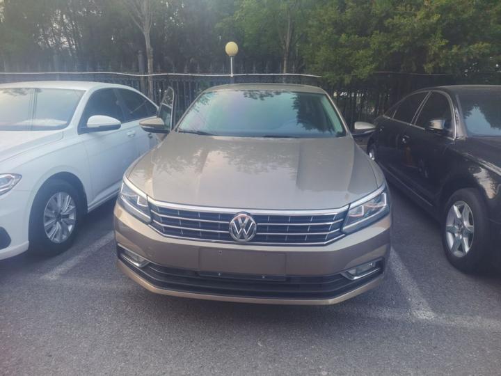 Passat 2017 330TSI DSG photo 2