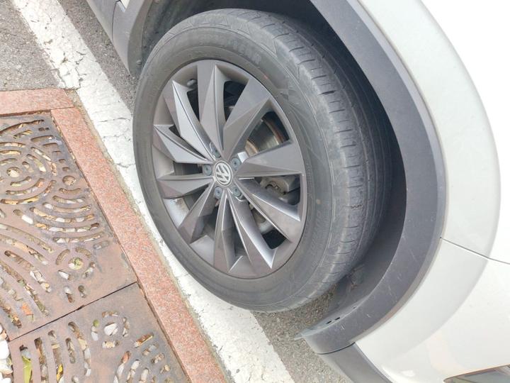 Tayron 2020 330TSI RWD Luxury Connected photo 8