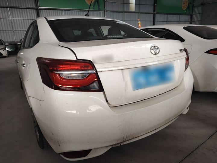 Vios 2022 1.5L 20 Anniversary Edition photo 4