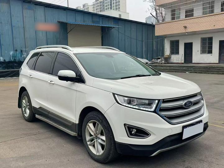 Edge 2016 EcoBoost 245 RWD 7-Seater photo 3