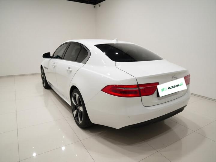XE 2015 2.0T 200PS R-Sport photo 4