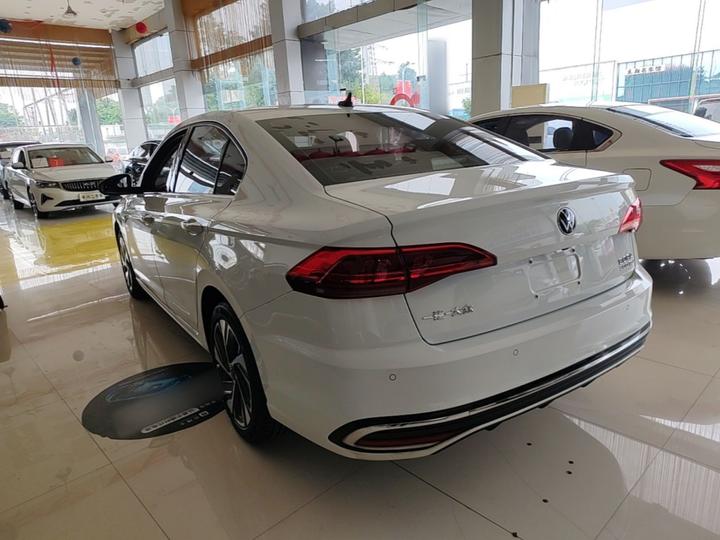 Bora 2023 300TSI DSG photo 4