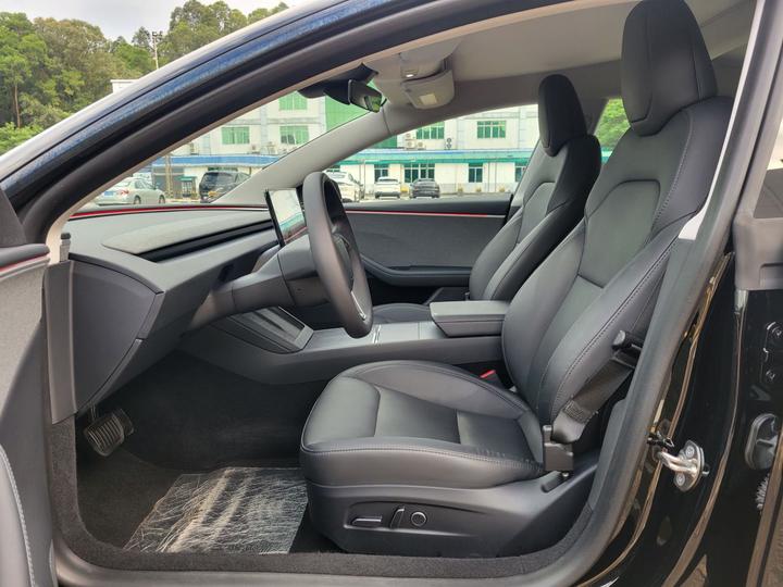 Model 3 2023 RWD photo 6