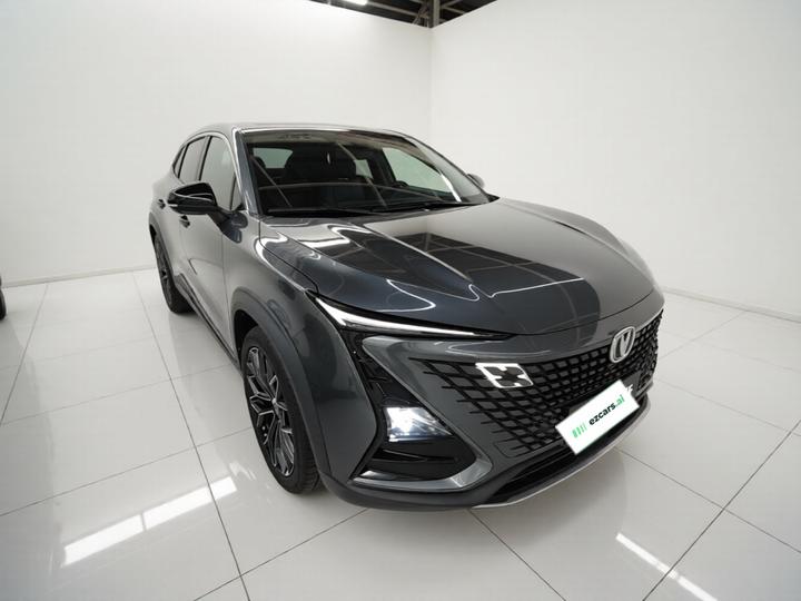 UNI-T 2022 1.5T Premium photo 3