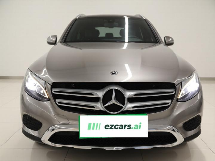 GLC 2019 GLC 200 L 4MATIC photo 2