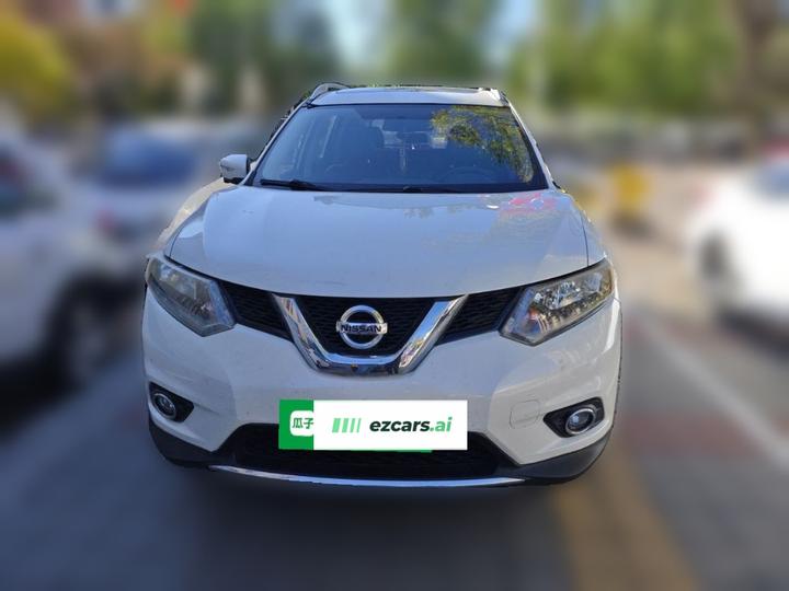 X-Trail 2014 2.5L CVT Luxury 4WD photo 2