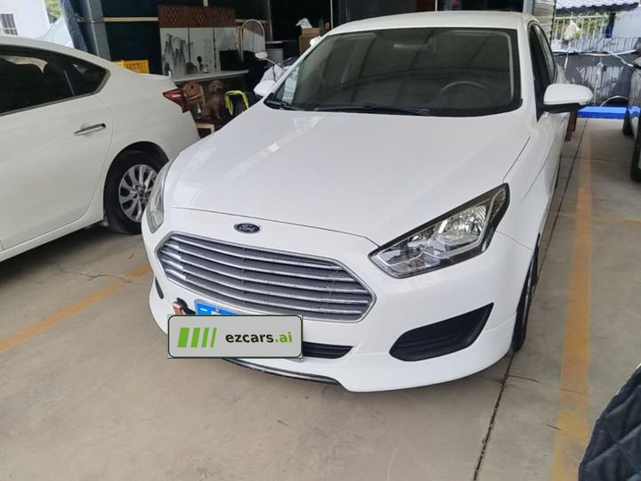 Escort 2019 Facelift 1.5L MT China VI