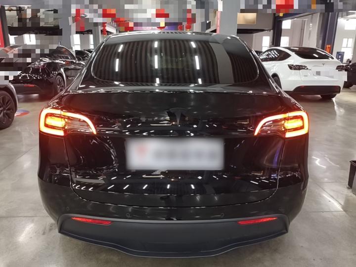 Model Y 2022 Facelift RWD photo 3