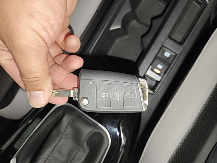 T-Roc 2023 300TSI DSG RWD photo 8