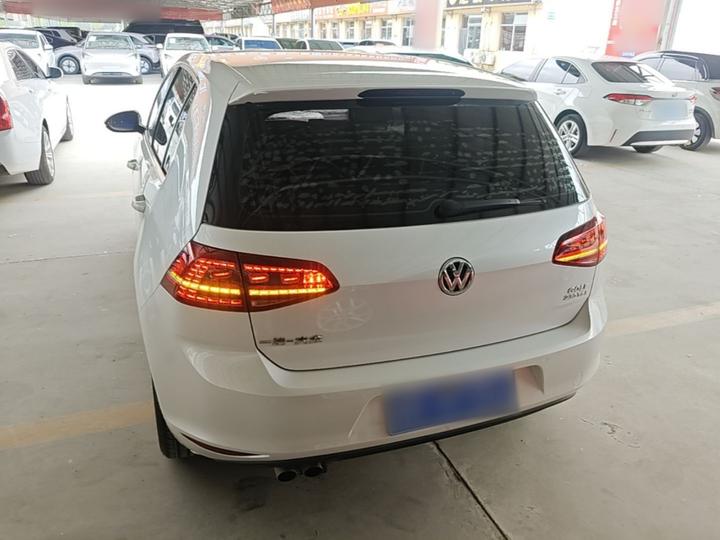 Golf 2017 230TSI AT Comfort Anniversary Edition photo 3