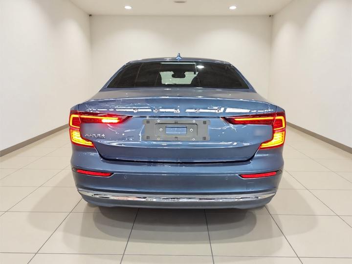 S60 2023 B4 Luxury photo 3