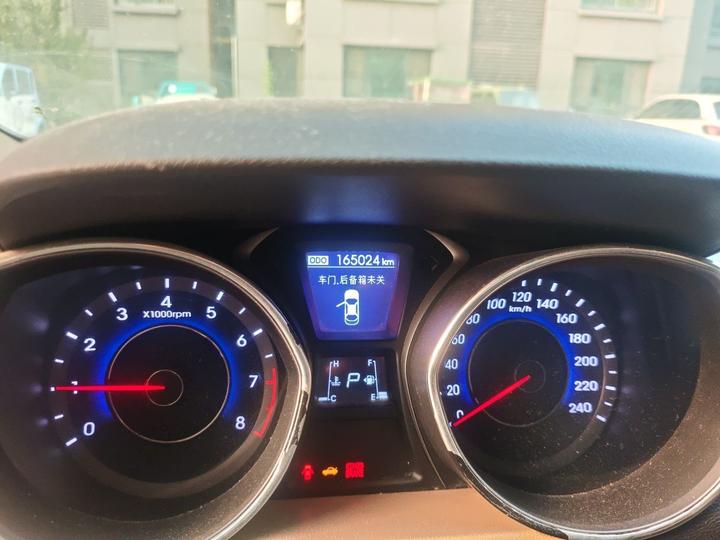 Elantra 2012 1.6L AT Leading photo 2
