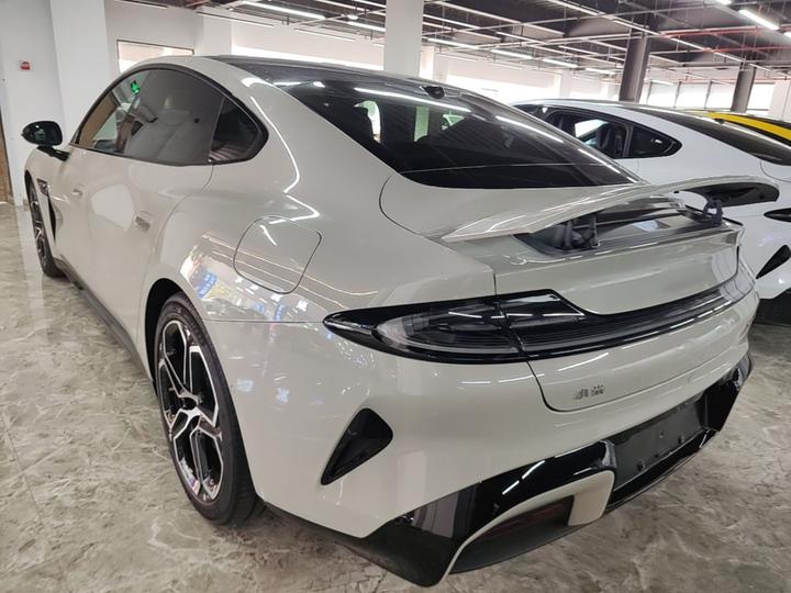 Xiaomi SU7 2024 AWD Extended Range High-end ADAS Max photo 4