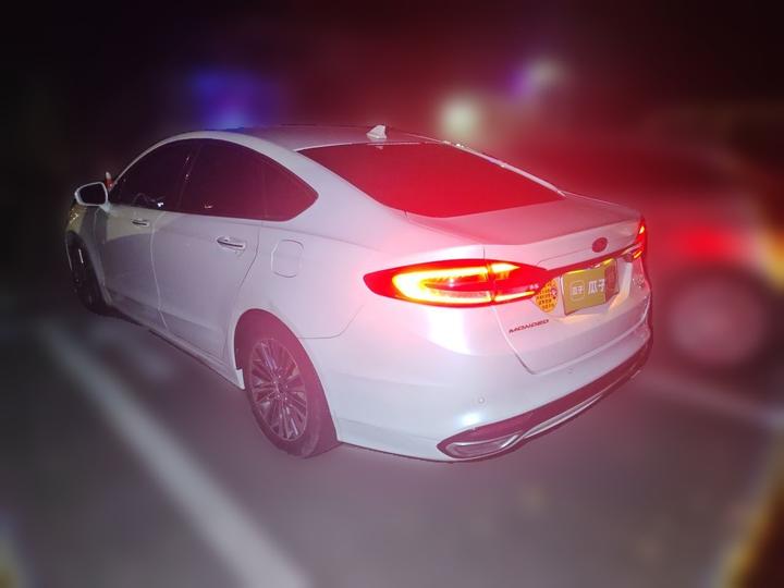 Mondeo 2017 EcoBoost 180 Luxury photo 4