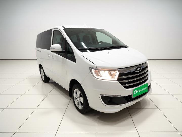 Refine M3 2025 1.8L MT Comfort 7/8-Seater photo 3