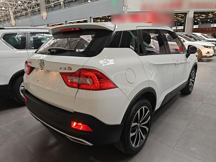 Zhonghua V3 2017 1.5T AT Flagship photo 4