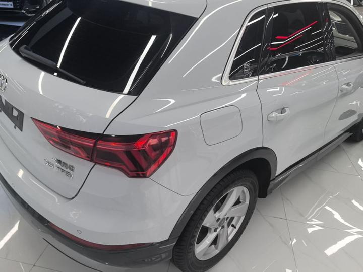 Q3 2019 35 TFSI Progressive photo 6